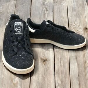 Adidas Women's Stan Smith Black Embossed Sneakers Size 5